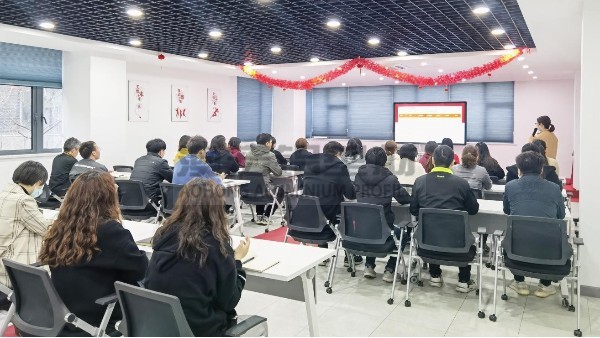 開創(chuàng)鋁型材業(yè)績新高度，努力挑戰(zhàn)四月份新目標? ?